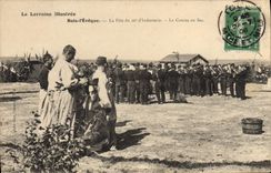 CPA Militaria Bois l'Eveque La fete du 26eme d'infanterie La course en sac 
