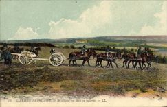 CPA Militaria Artillerie Mise en batterie 