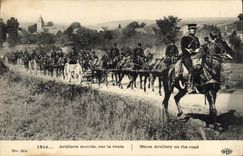 VINTAGE POSTCARD Militaria Artillery assembled on the road