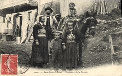 CPA Folklore Saint Jean d'Arves Costumes de la Savoie Cheval TOP