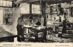 CPA Rambouillet La Ruche La menuiserie TOP