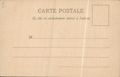 CPA Militaria A l'ombre des fusils