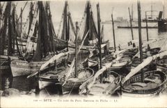 Barco de Sete de la POSTAL de la VENDIMIA una esquina de los barcos portuarios del pecado