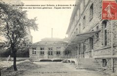 CPA Enfants Asile de convalescence pour enfants a Brevannes Pavillon des services Generaux Facade derriere 