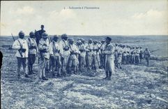 CPA Militaria Infanterie a l'instruction 