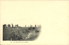 POSTAL Militaria de la VENDIMIA un almuerzo en hierba