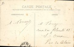 Paso de river de Militaria de la POSTAL de la VENDIMIA del material de 75 en la descarga de la balsa de la caja después de la travesía