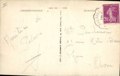 El barco de Palavas de la POSTAL de la VENDIMIA inunda la entrada de la vuelta portuaria del pecado