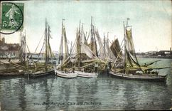 El barco de la POSTAL de la VENDIMIA pesca a pecadores de Dunkirk Cale