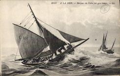 CPA Bateau Peche A la mer Barques de peche par gros temps