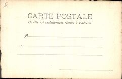 El barco de la POSTAL de la VENDIMIA pesca pájaros de las gaviotas