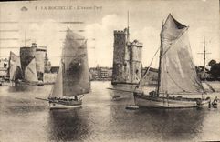 CPA Bateau Peche La Rochelle l'avant port 