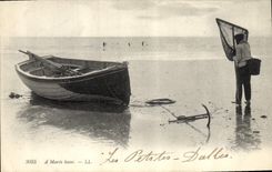 CPA Bateau Peche a maree basse