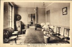 VINTAGE POSTCARD Foundation Pereire Tournan in Brie Dining room of Louvre