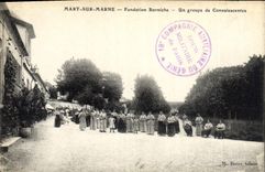 VINTAGE POSTCARD Mary on the Marne Borniche Foundation a group of convaslescentes