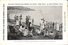 CPA Orphelins de Guerre Sur la plage de l'hopital des orphelins de guerre a la Croisette 