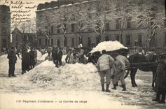 VINTAGE POSTCARD Militaria 115eme regiment of infantry the drudgery of snow