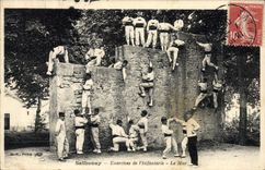 VINTAGE POSTCARD Militaria Sathonay Exercises of the infantry the wall