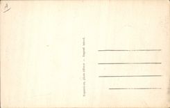 VINTAGE POSTCARD Militaria Fontainebleau Musee Artillery has foot