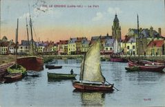 VINTAGE POSTCARD Bateau Fishes Croisic the port