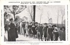 VINTAGE POSTCARD Children Orphanage Orphans of war To the agricultural colony and housewife of the orphans of Dampierre war on Living room