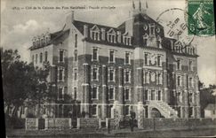 VINTAGE POSTCARD Children ISCED of the colony of the Maritime pines principal Frontage