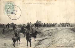 CPA Militaria L'artillerie montee et les obstacles Sortie du fosse