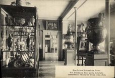 VINTAGE POSTCARD Potier Pottery Manufactures Separate Overall picture of part of the room consacree to Works of Separate