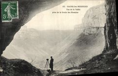 CPA Photographie Baume les Messieurs Vue de la Vallee prise de la grotte des Romains 