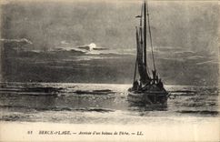 VINTAGE POSTCARD Boat of sin Berck beach Arrived of a boat of sin