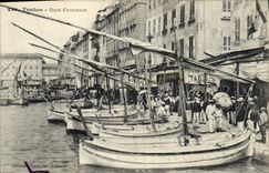 VINTAGE POSTCARD Boat of sin Toulon Cronstadt Quay