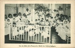 VINTAGE POSTCARD Enfants One of the rooms of Pouponniere Models Galleries Lafayettes Paris