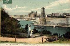 CPA Marseille La Cathedrale et le Fort St Jean