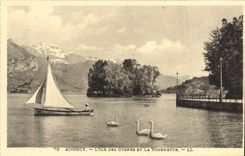 CPA Annecy L'Ile Des Cygnes Et La Tournette