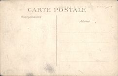 VINTAGE POSTCARD Turn Paris Court of Louvre counters