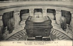 VINTAGE POSTCARD Paris Invalids the Tomb of Napoleon 1st