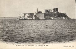 CPA Marseille La Chateau d'If Vue Prise en Mer