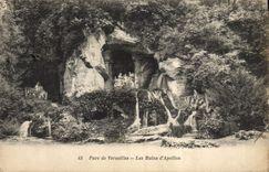 VINTAGE POSTCARD Park Of Versailles Les Bains Of Apollo