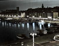CPM Marseille La Nuit Le Quai du Port