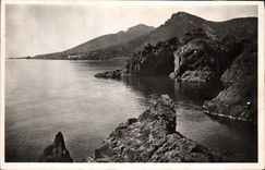 VINTAGE POSTCARD Red Rocks Of Trayas