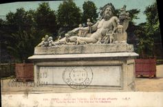 VINTAGE POSTCARD Paris Garden Of Tileries the Nile And Its affluents