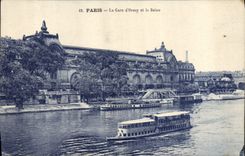 CPA Paris La Gare D'Orsay Et La Seine Peniche Bateau