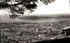 CPM Toulon Vue panoramique sur al ville et la grande rade