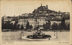 CPA Le Puy Place du Breuil