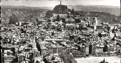 CPM Le Puy Domine Par les Rochers Corneille et St Michel