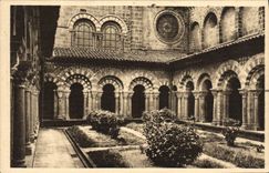 VINTAGE POSTCARD Puy Court and Galeries of the Cloister