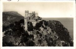 CPM La moyenne corniche Le chateau de Madrid 