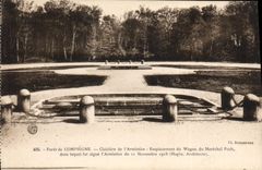 CPA Foret De Compiegne Clairiere de L'Armistice Emplacement du wagon du Marechal Foch Militaria