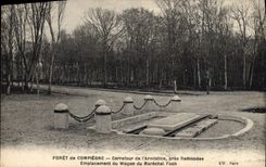 Taladro de la POSTAL de la VENDIMIA de la encrucijada de Compiegne del sitio de Rethondes del cierre del armisticio del coche del mariscal Foch Militaria