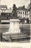 CPA Beauvais La Statue de Jeanne Hachette Charlemagne Au Vieux Chene 